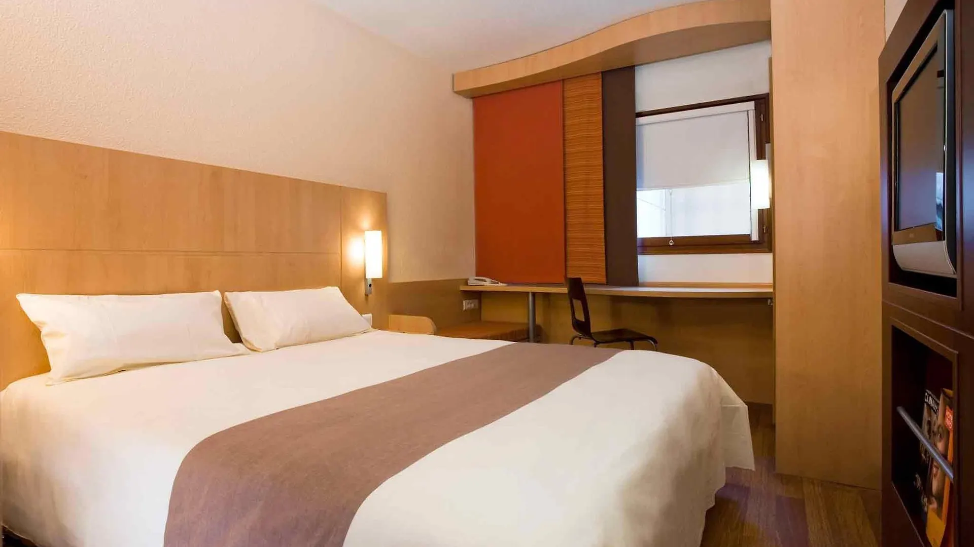 Hotel Ibis Gare Montparnasse 15eme Paris